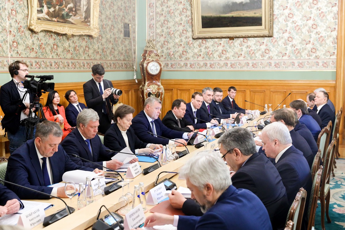 Губернатор Малков принял участие в заседании совета глав субъектов РФ при МИДе