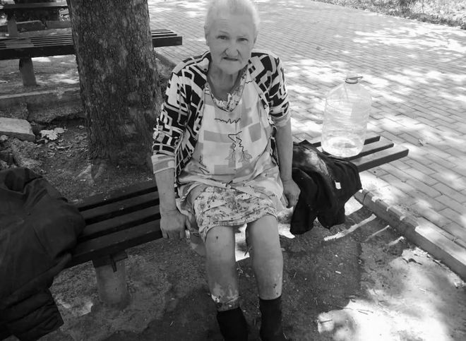 В Севастополе пенсионерка умерла на лавке около больницы, не дождавшись помощи