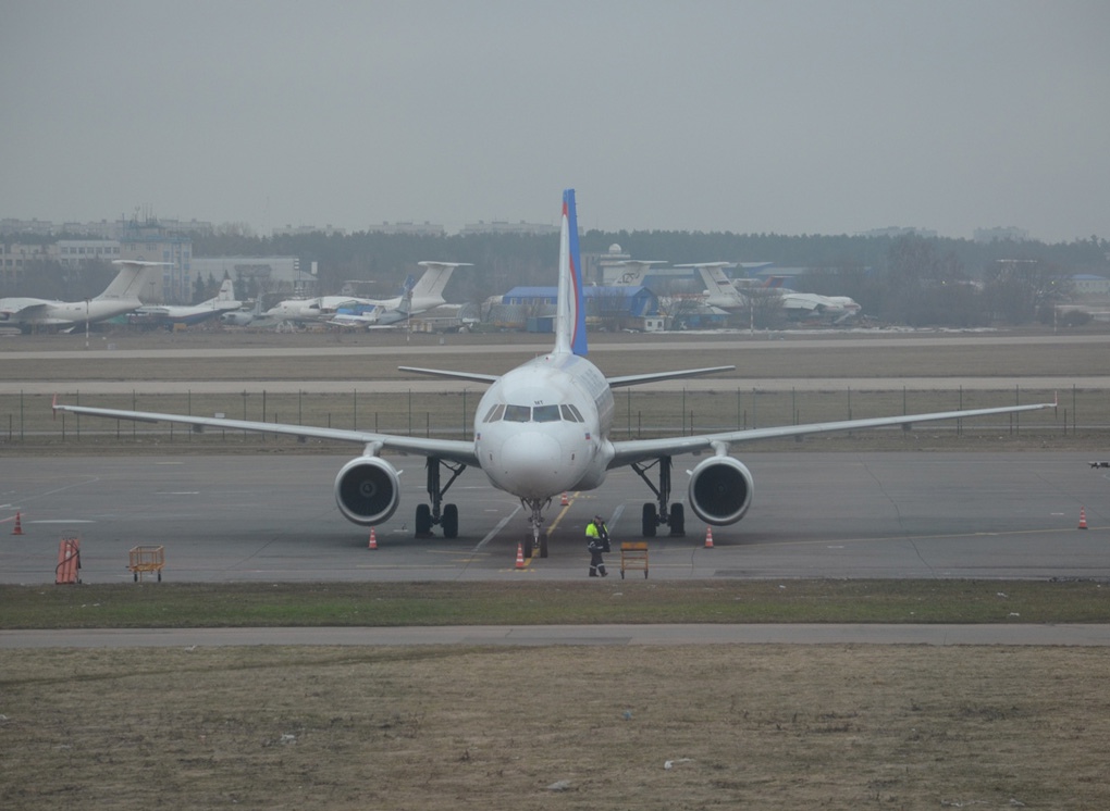 Самолет Москва — Анталья совершил посадку в Сочи из-за ухудшения здоровья пассажира