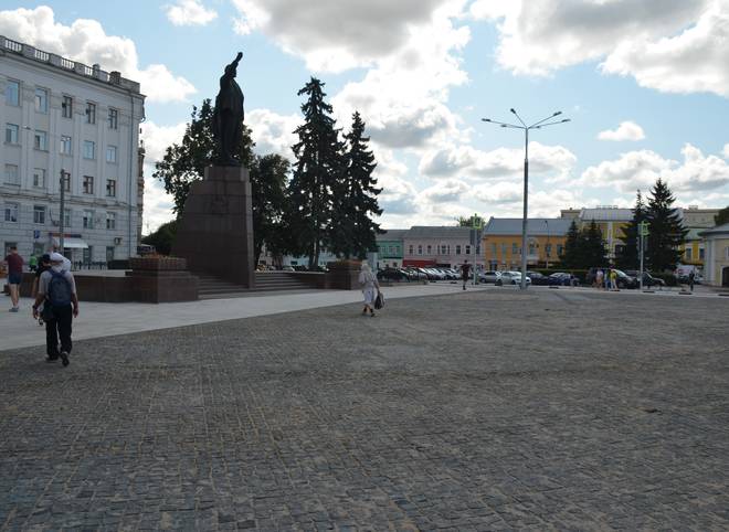 Реконструкция площади Ленина возобновится в конце августа